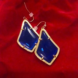 Kendra Scott Fashion Elle Earrings!